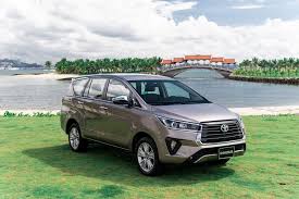 thuê xe 7 chỗ cần thơ