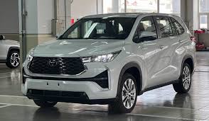 thuê xe 7 chỗ vĩnh long