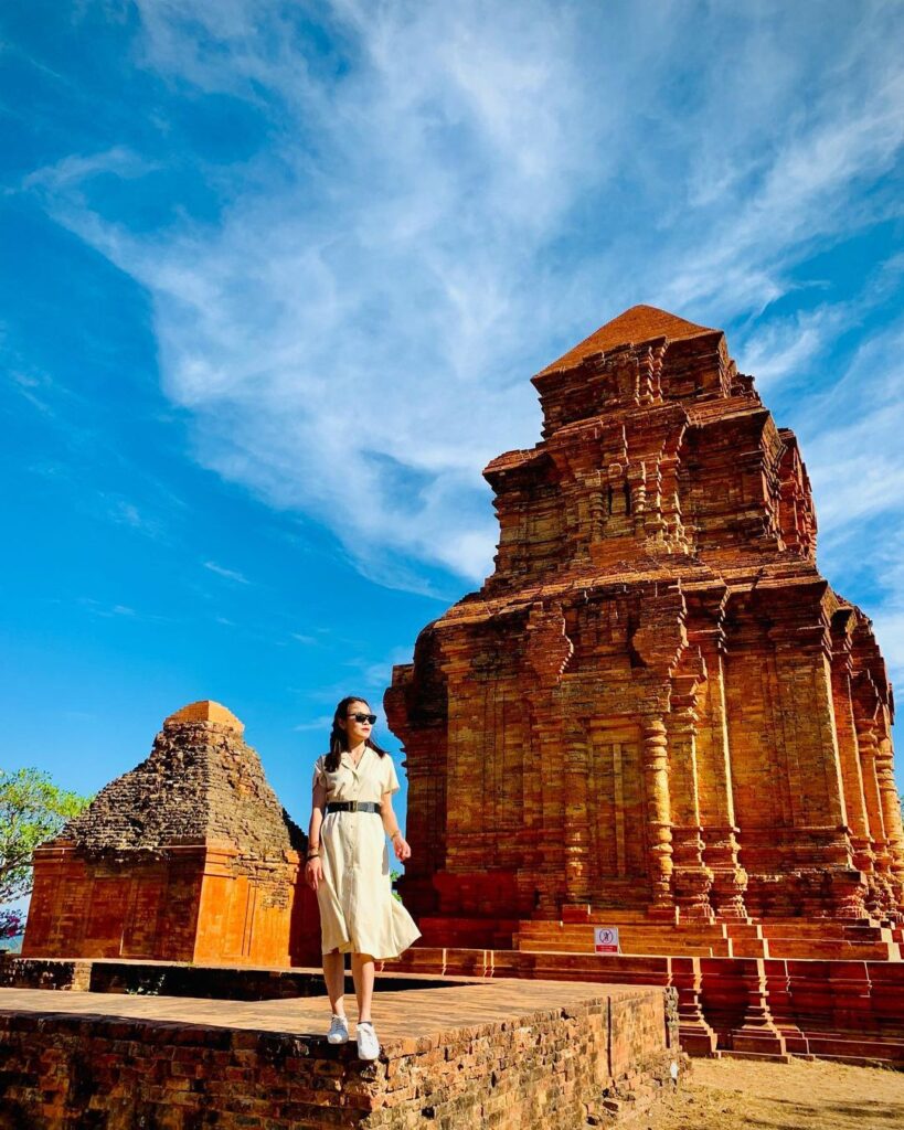 thuê xe 4 chỗ đi Phan Thiết